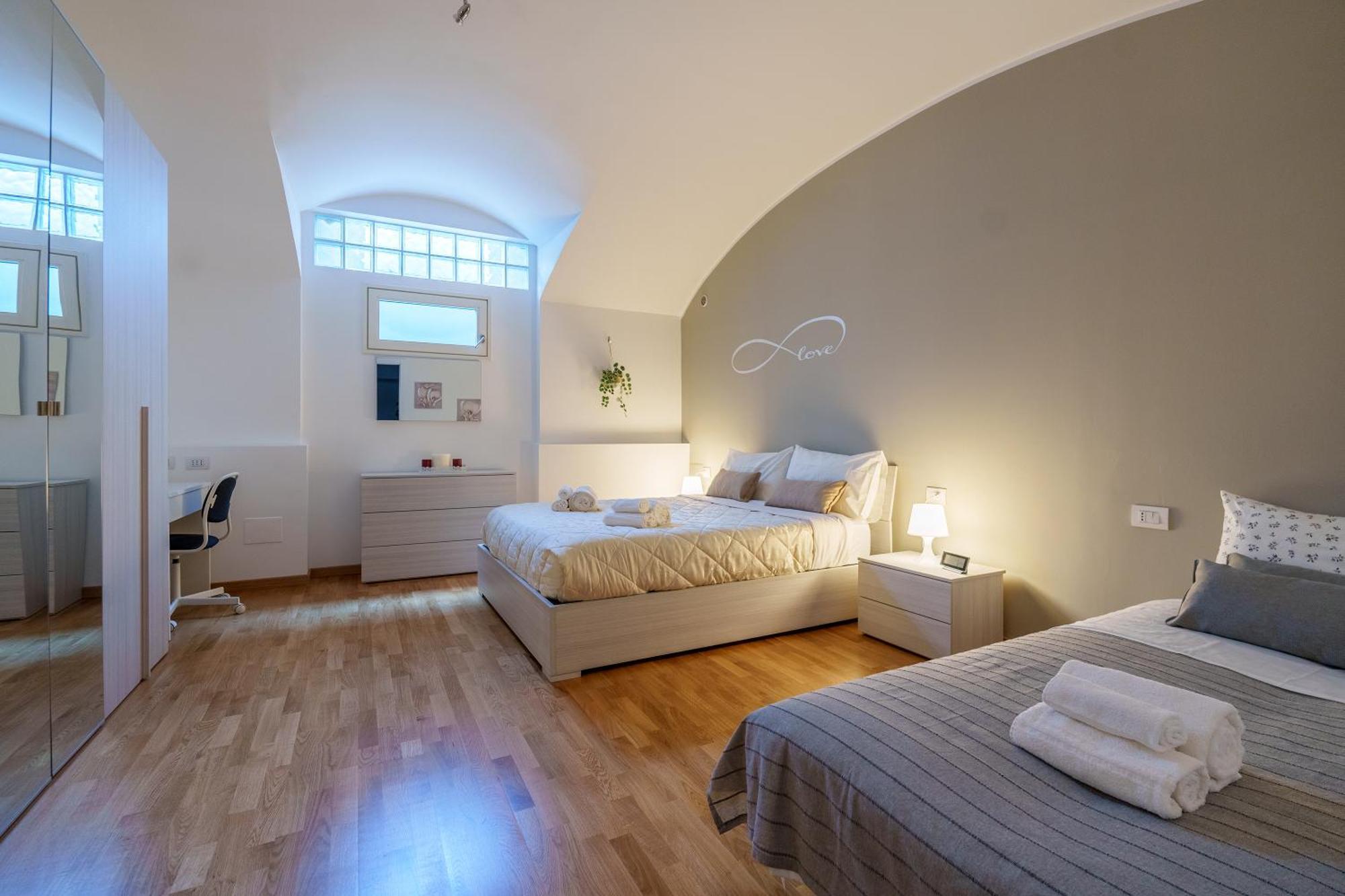 Centro Storico Duomo A 5 Minuti Love Suite Wifi Netflix Милано Екстериор снимка